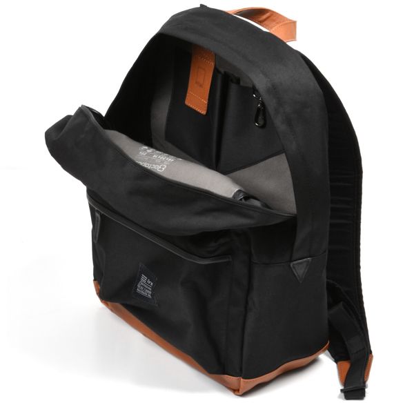 Octopuss Fire Black Tan 20L