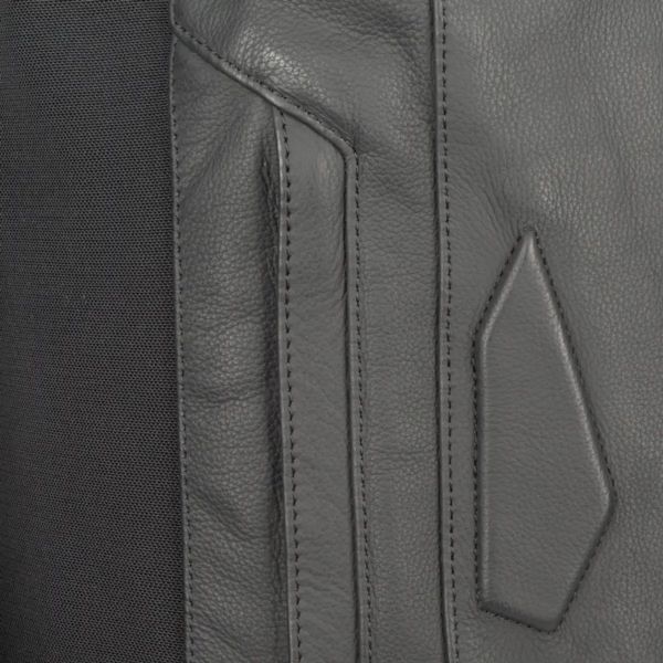 Bering Radial Black White