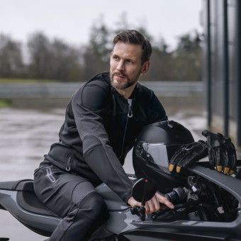 Knox Armoured Urbane Pro Move Black