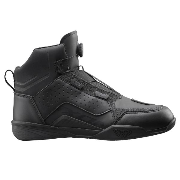 Motorcycle Trainers Ixon Vyper WP Black