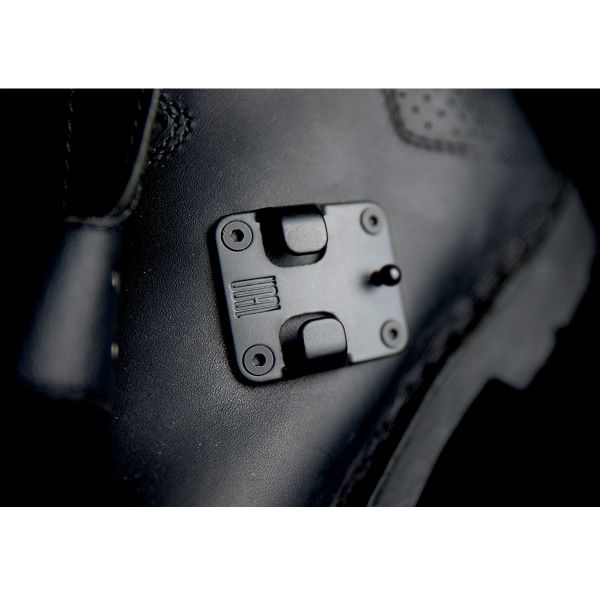 ICON El Bajo Johnny Black