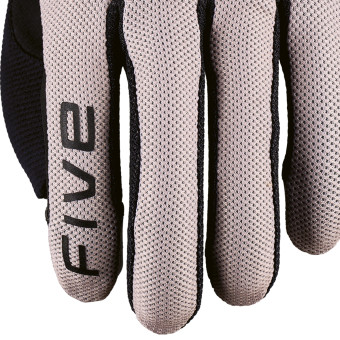 Five RS Airflow Sand