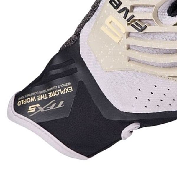 Five TFX5 Woman Sand