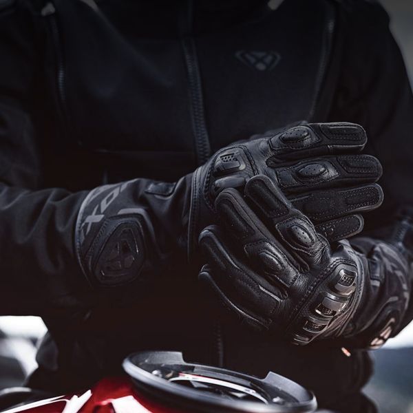 Ixon Ms Cannon Black