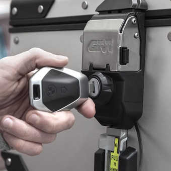 Top Box Accessories Givi BMW Programmable Lock Kit for Trekker - Monokey GRT725/GRT727 - XSPACE